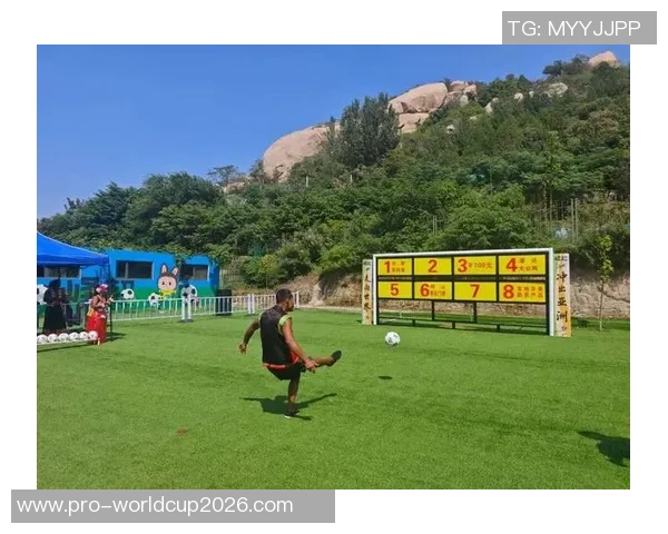 足球九宫格活动助力青少年成长与团队协作精神的培养与提升 足球九宫格活动助力青少年成长与团队协作精神的培养与提升